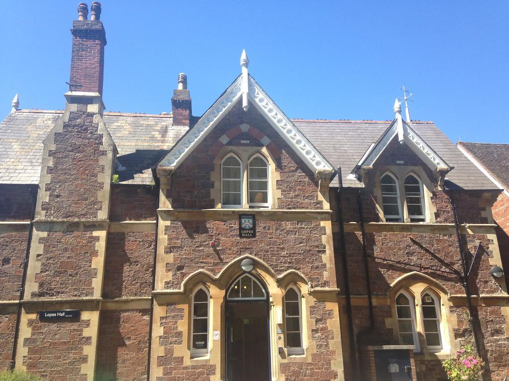 University Of Exeter - Pennsylvania Court Exterior foto